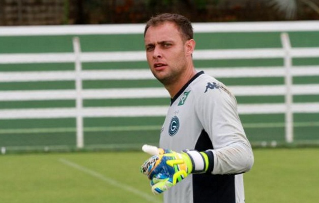 Renan revela que relação na equipe do Goiás não está boa