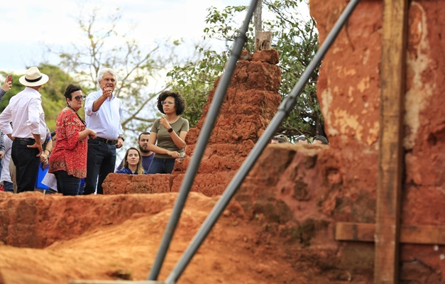 Restauração das ruínas de Ouro Fino, na cidade de Goiás, recebe vistoria