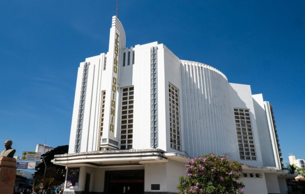 Restauração do Teatro Goiânia está entre os projetos aprovados no novo PAC