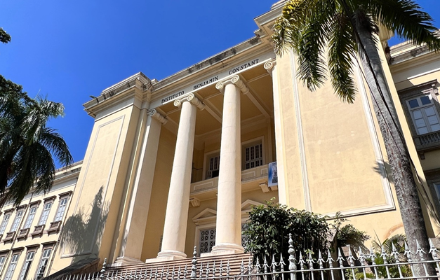 Rio de Janeiro: Benjamin Constant abre seletiva para professores e técnicos