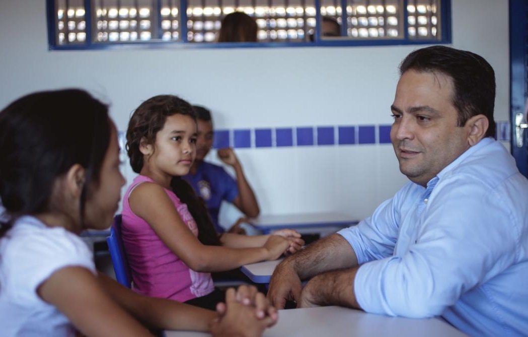 Roberto Naves inaugura ampliação de escola municipal em Anápolis