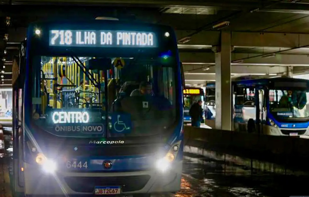 Rodoviária de Porto Alegre reabre para viagens interestaduais