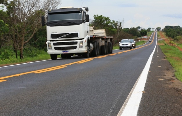 Rodovias goianas têm restrição ao tráfego de caminhões no feriado de Natal