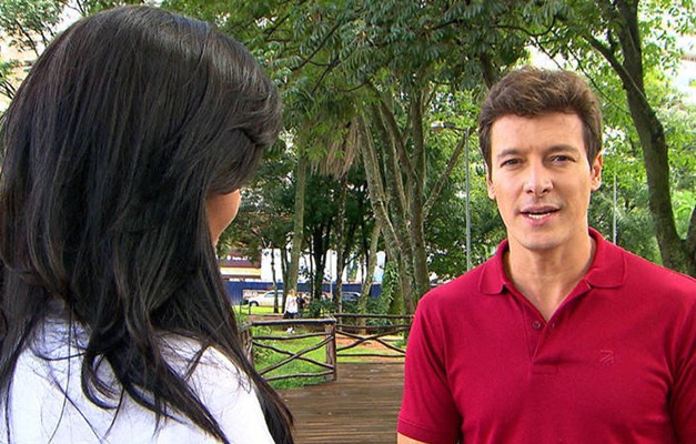 Rodrigo Faro entrevista moça torturada por Silvia Calabresi em Goiânia