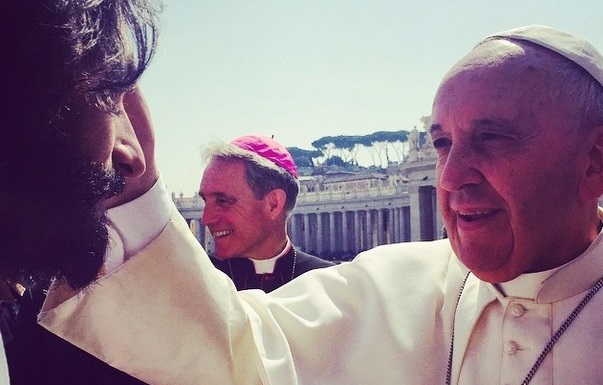 Rodrigo Santoro recebe bênção do papa Francisco para viver Jesus em 'Ben-Hur'