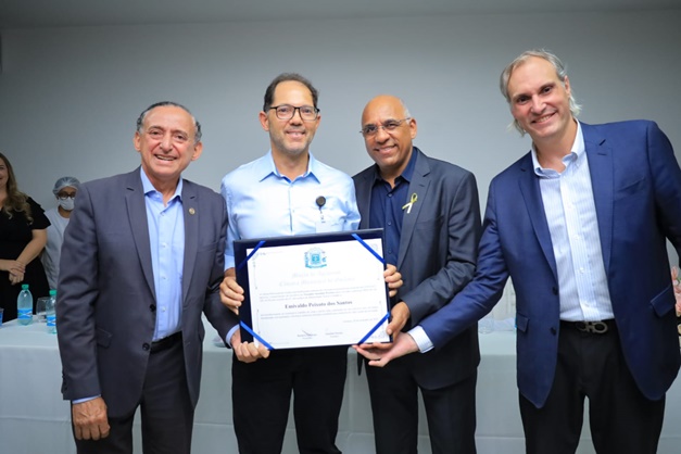 Rogério Cruz celebra 22 anos da Maternidade Nascer Cidadão 