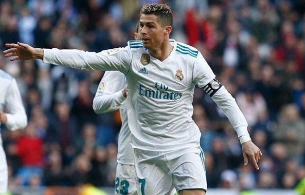 Ronaldo brilha, Real goleia o Alavés e vence a quarta seguida no Espanhol