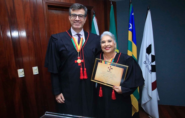 Rúbian Coutinho toma posse como procuradora de Justiça de Goiás