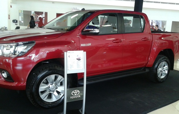 Saga Motors lança nova Hilux em Goiânia