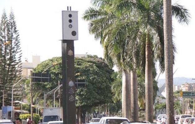 Saiba como recorrer de multas de trânsito aplicadas em Goiânia