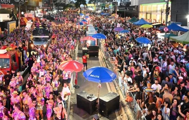 Saiba como se proteger da “doença do beijo” no carnaval