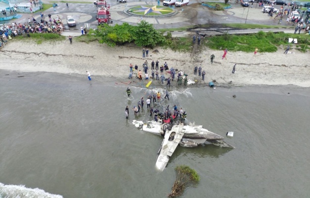 Saiba quem estava no avião que saiu de Mineiros e caiu em Ubatuba