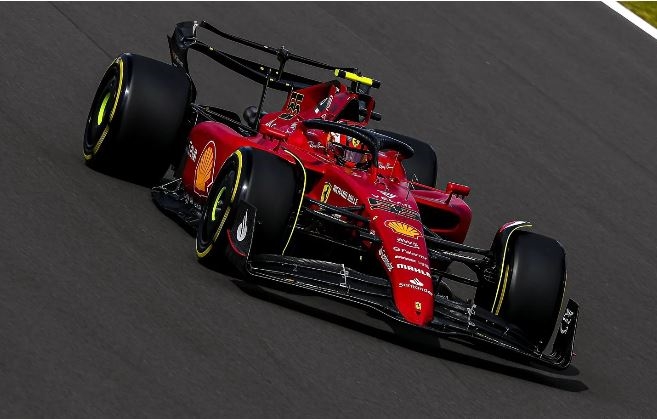 Sainz começa bem em Silverstone e lidera TL2 do GP da Inglaterra