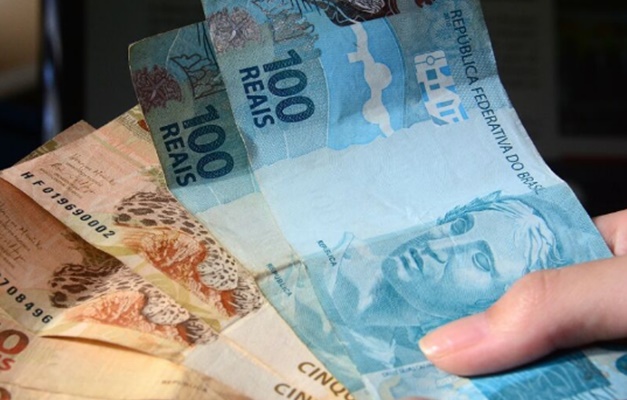 Salário mínimo será de R$ 1.518 em 2025