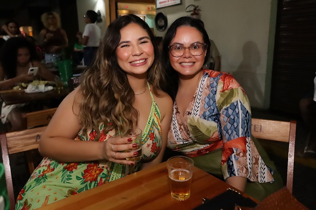 Samba agita goianienses em noite especial no Mercado da 74; veja