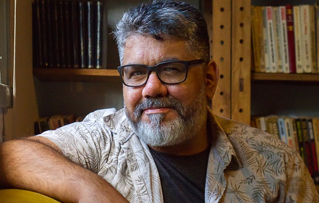 Samir Machado de Machado: “Todo o entretenimento que consumimos é político”