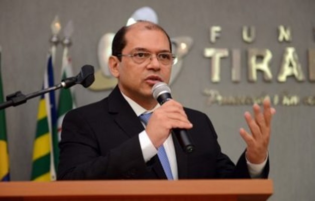 Sandro Mabel deve indicar coronel da PM para gerir Comurg