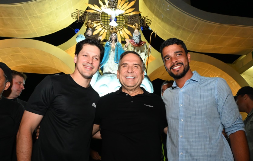 Sandro Mabel participa em Trindade de celebrações em devoção ao Pai Eterno 