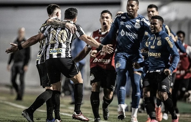 Santos se recupera, vence Ponte Preta por 2 a 1 e reassume liderança da Série B