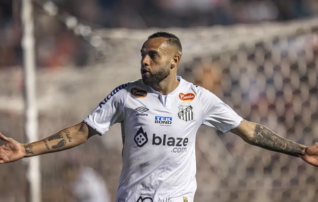 Santos vence Ituano e fica perto do retorno para a Série A do Brasileiro