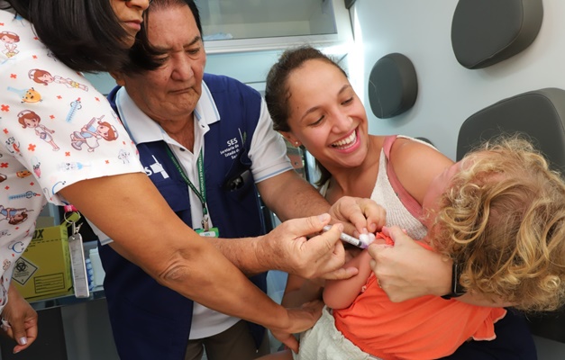 Saúde amplia vacinação contra a gripe para toda a população em Goiás