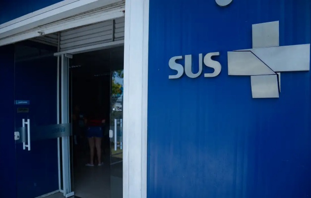 Saúde anuncia 3 mil bolsas de residência e 500 vagas para especialista