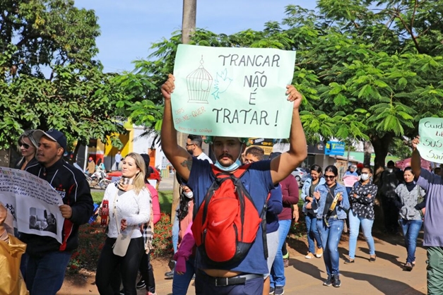 Saúde de Aparecida celebra o Dia da Luta Antimanicomial com caminhada