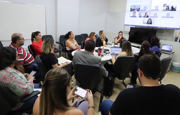 Saúde estadual e equipe de transição formam Gabinete de Crise para UTIs