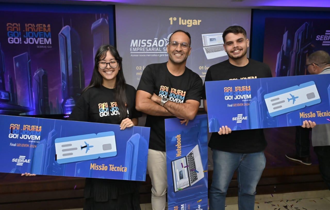 Sebrae premia vencedores do Desafio GO! Jovem em Goiânia