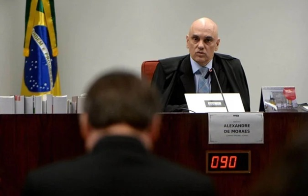Secretário de Trump anuncia revogação do visto americano de Moraes