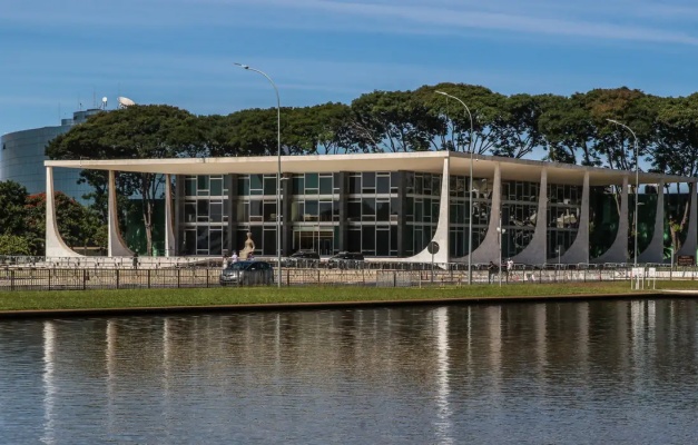 Segundo semestre no STF terá trama golpista e novo presidente 