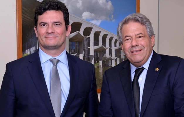 Segurança pública é tema de encontro entre senador Luiz do Carmo e Moro 