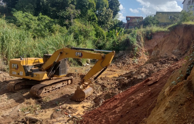 Seinfra recupera erosão no Jardim Novo Mundo II, em Goiânia