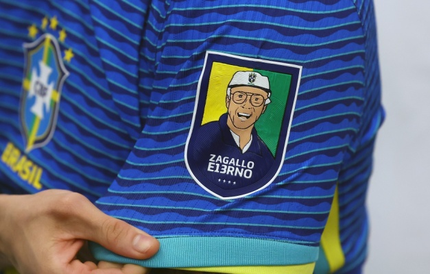 Seleção Brasileira homenageia Zagallo no amistoso em Wembley