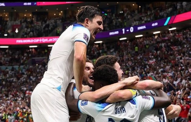 Sem apuros, Inglaterra despacha Senegal e pega França nas quartas