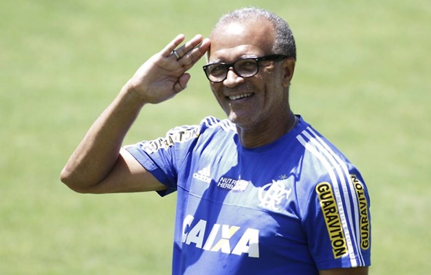 Sem definir novo treinador, Flamengo terá Jayme de Almeida como interino