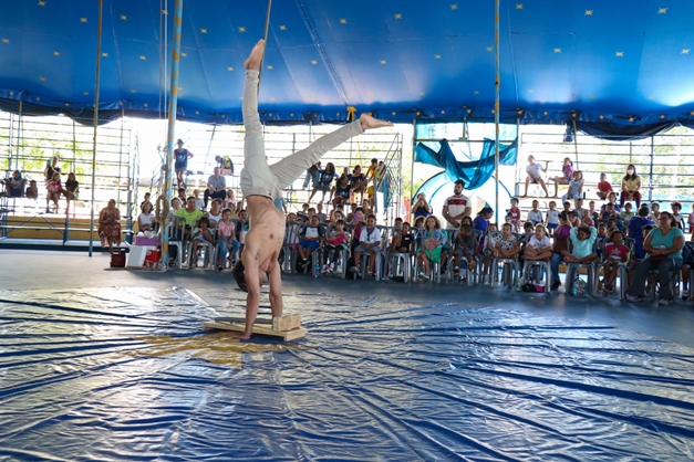 Semana da Primeira Infância tem espetáculo 'Brincando e Circando' em Goiânia