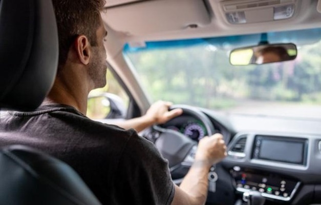 Seminário discute regulamentação da atividade de motorista de app em Goiânia