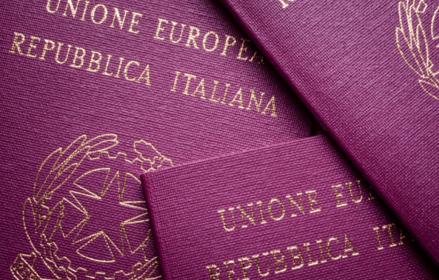 Senado da Itália aprova novas regras para cidadania italiana
