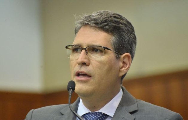 Senado debate projeto semelhante ao apresentado por Francisco Jr. em Goiás