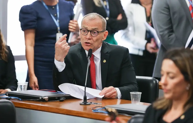 Senado instala CPI do Crime Organizado e elege parlamentar do PT presidente