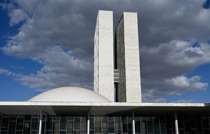 Senado pode votar ainda em junho o projeto que amplia número de deputados
