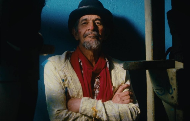 Série documental revela bastidores e trajetórias do teatro goiano