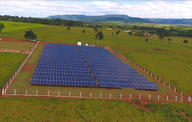 Serviço de produção de energia solar remota chega a Goiás