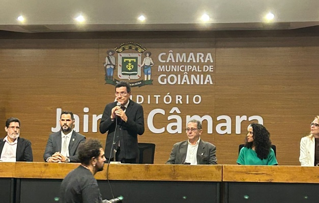 Sessão solene celebra os 80 anos da Faculdade de Farmácia da UFG em Goiânia