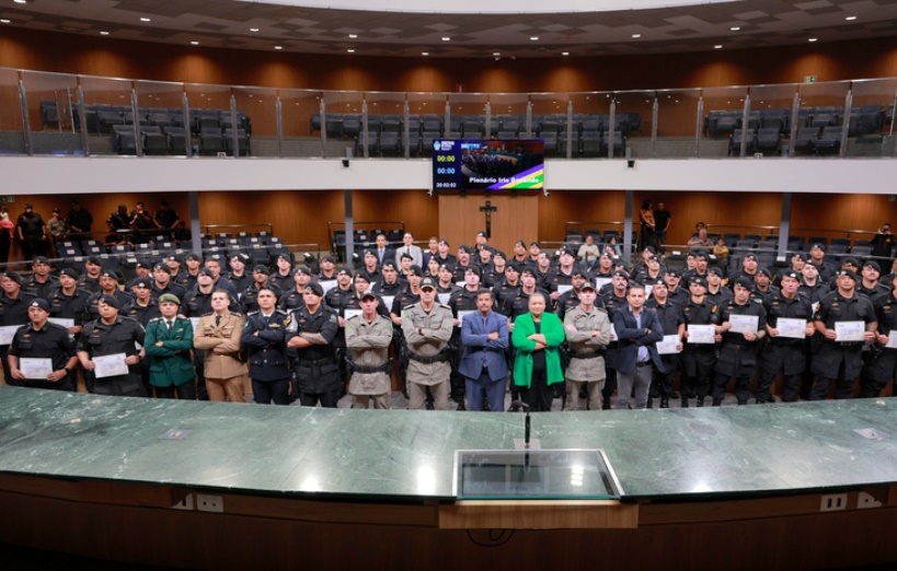 Sessão solene na Assembleia Legislativa de Goiás celebra 44 anos da Rotam 