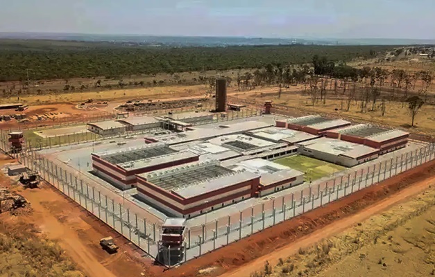 Sete líderes do Comando Vermelho irão para prisões federais