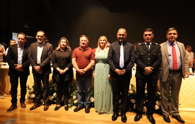 Sete novos secretários tomam posse em Aparecida de Goiânia