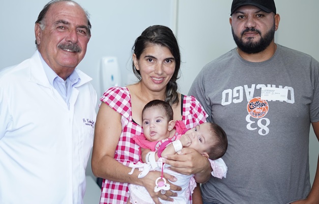 Siamesas de SP passam por cirurgia de separação neste sábado (10) em Goiânia