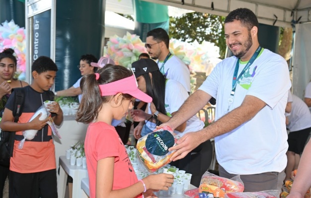 Sicoob UniCentro Br celebra o Dia C com ações sociais em 4 cidades goianas